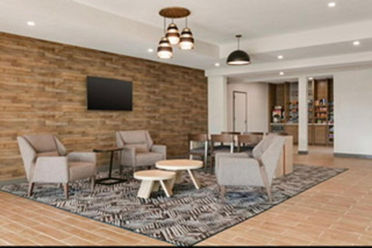 Candlewood By Ihg Mount Pleasant