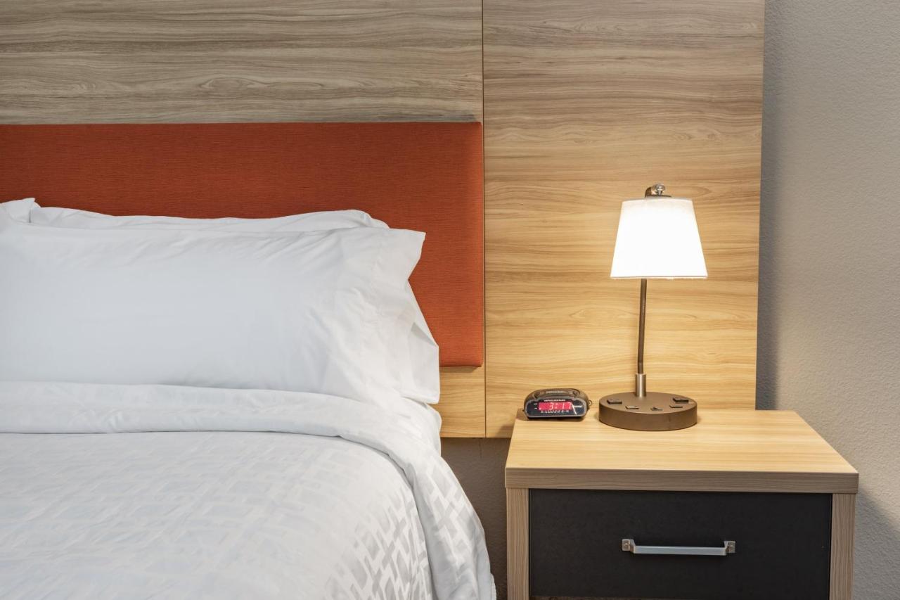 Hotel Candlewood By Ihg Mount Pleasant
