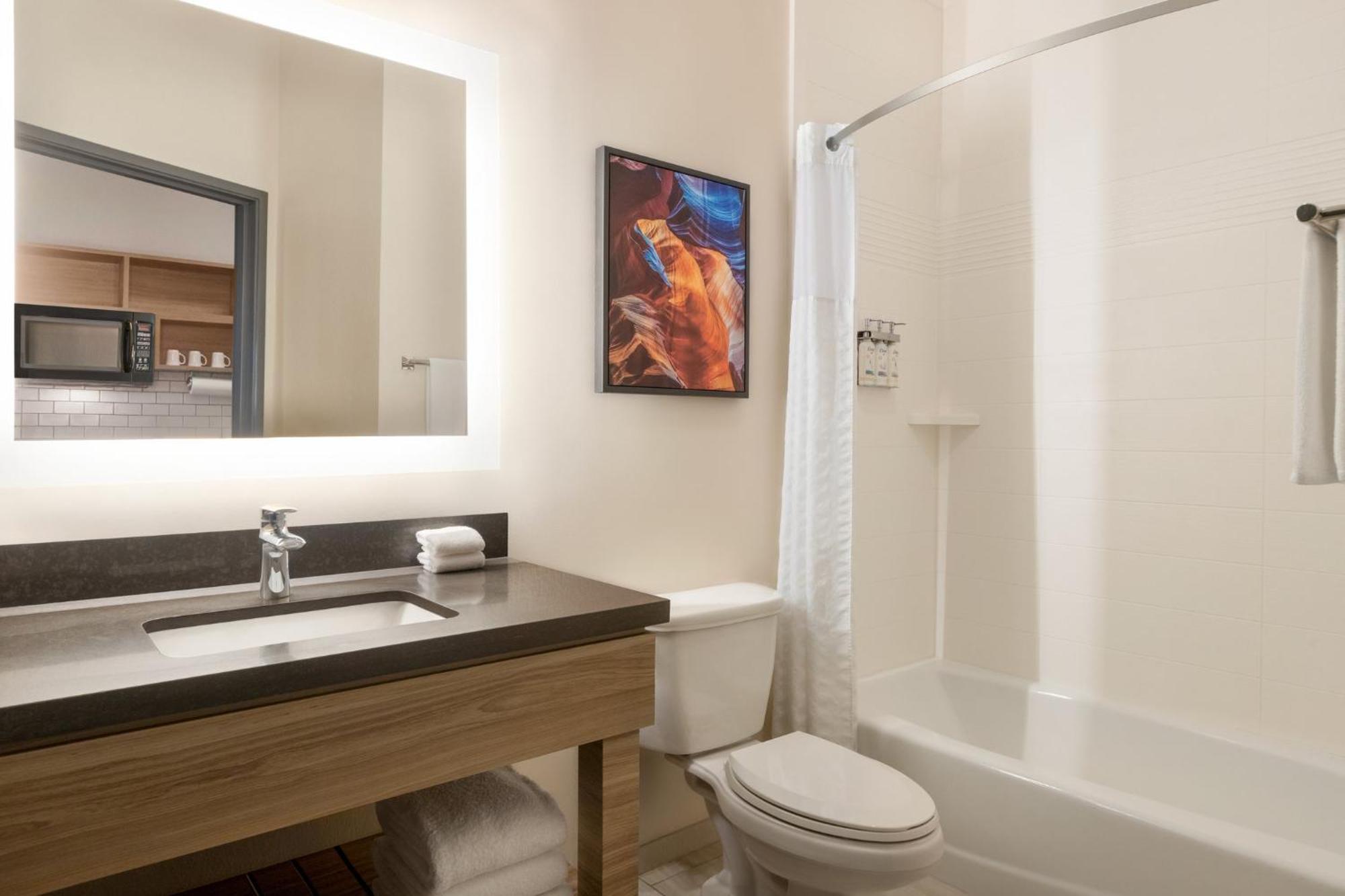 Candlewood By Ihg Hotel
